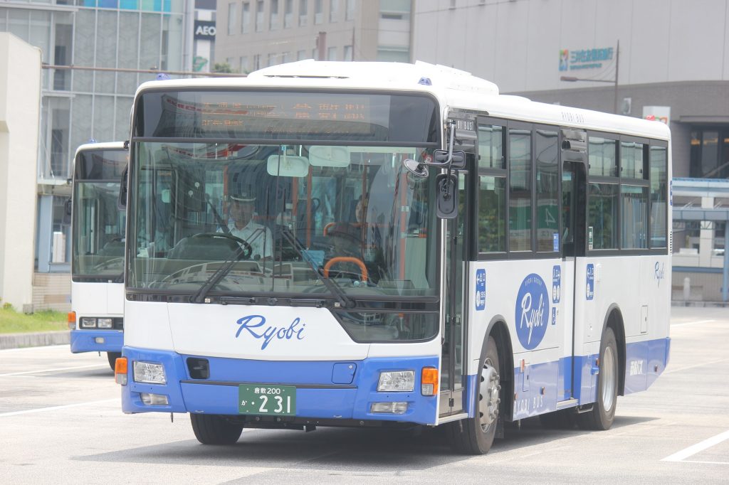 両備バスの路線バス車両(新型エアロスター)